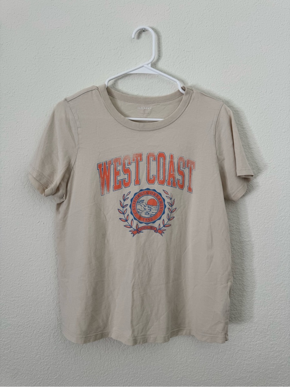 Old Navy Beige Tee with Orange and Navy West Coast Graphic
